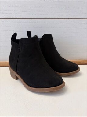 ❤️ PICK 4/$20 wonder nation Black Suede-Look Ankle Booties with Brown Sole